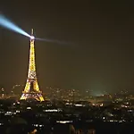 Luxury Flat With Amazing View On Eiffel Tower